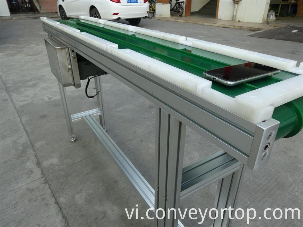 PVC belt conveyors with blocks